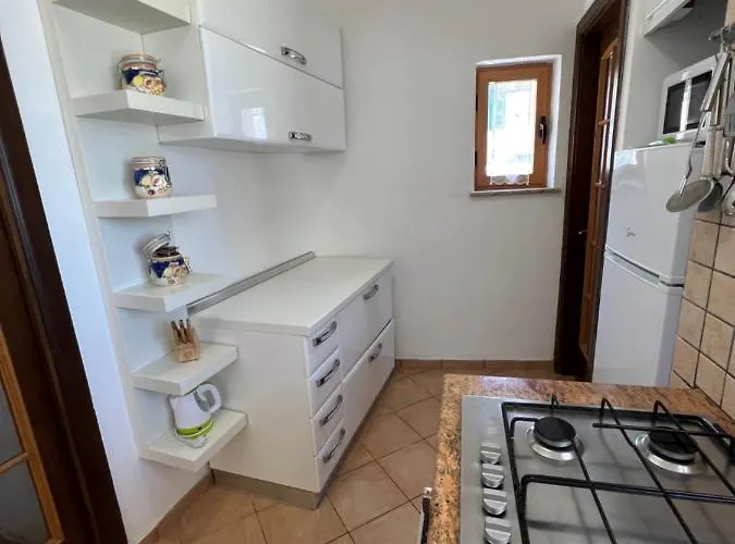 شقة Bebe' فيكو إيكوينس